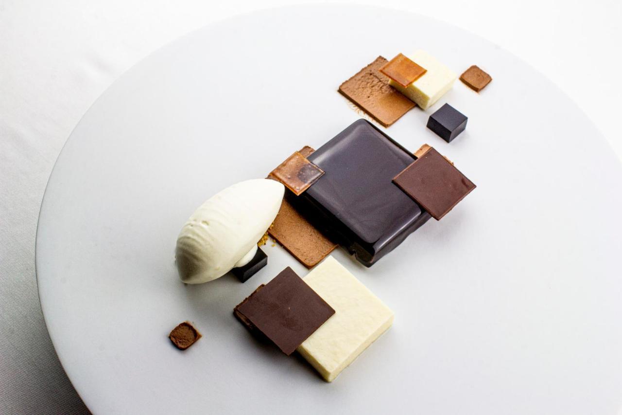 Chateau D'Origny, Chambres D'Hotes Et Restaurant Gastronomique Ouches Luaran gambar
