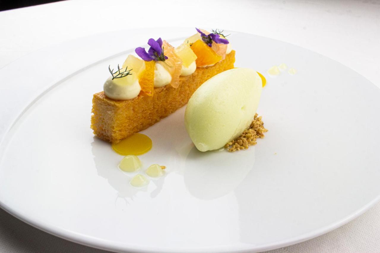 Chateau D'Origny, Chambres D'Hotes Et Restaurant Gastronomique Ouches Luaran gambar