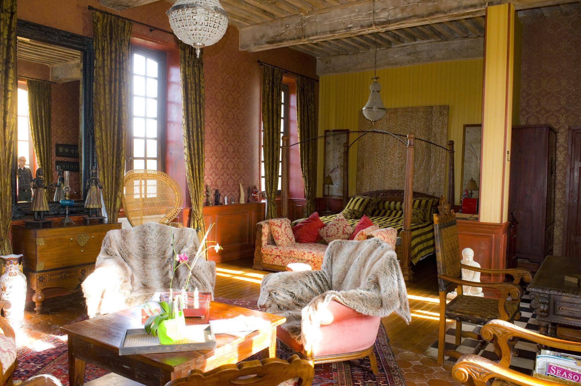 Chateau D'Origny, Chambres D'Hotes Et Restaurant Gastronomique Ouches Luaran gambar